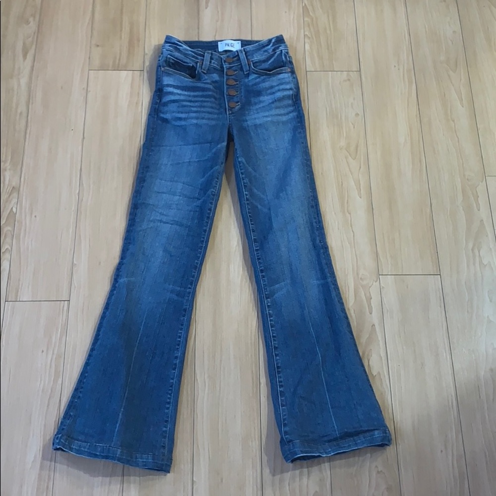 bellbottom jeans
